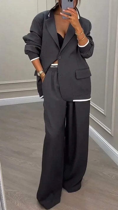 Completo donna: giacca con colletto e pantaloni da lavoro