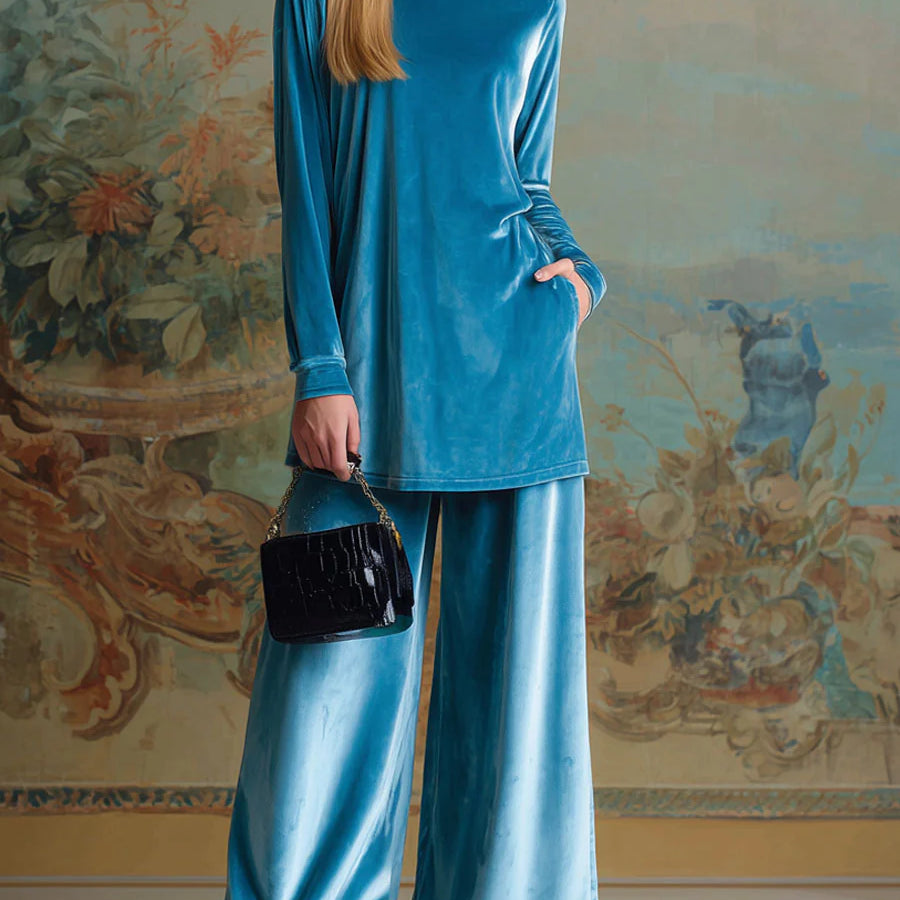 Set Casual in Velluto Blu con Collo Alto e Vestibilità Ampia
