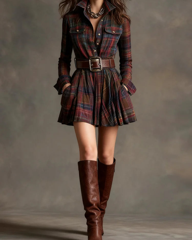 Mini-abito vintage con revers a quadri rossi e marroni