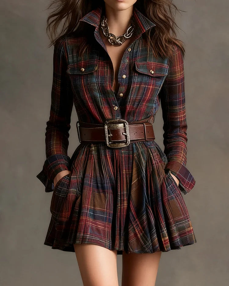 Mini-abito vintage con revers a quadri rossi e marroni