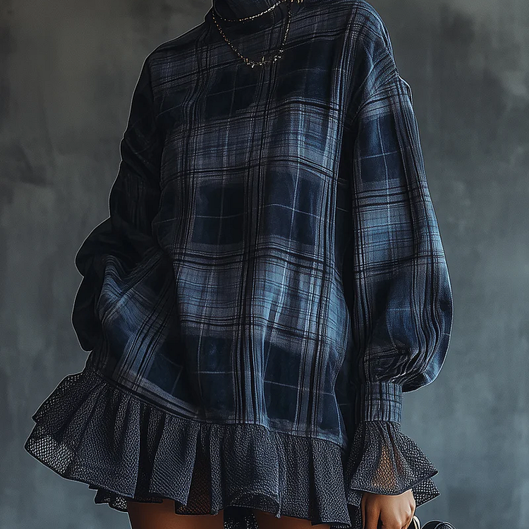 Abito mini in mesh a righe blu con ruches