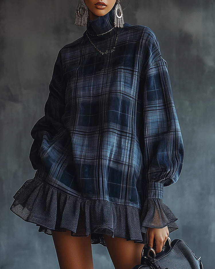 Abito mini in mesh a righe blu con ruches