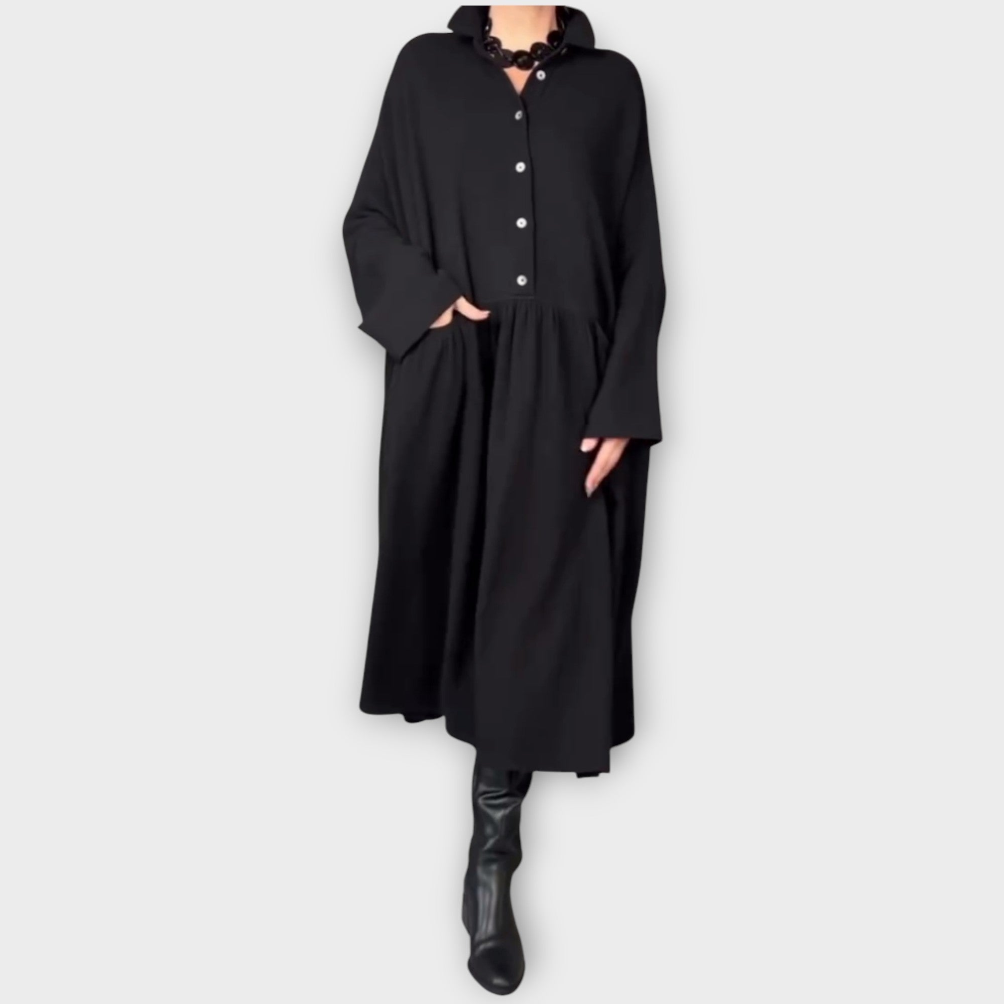 Abito Midi Classico con Bottoni