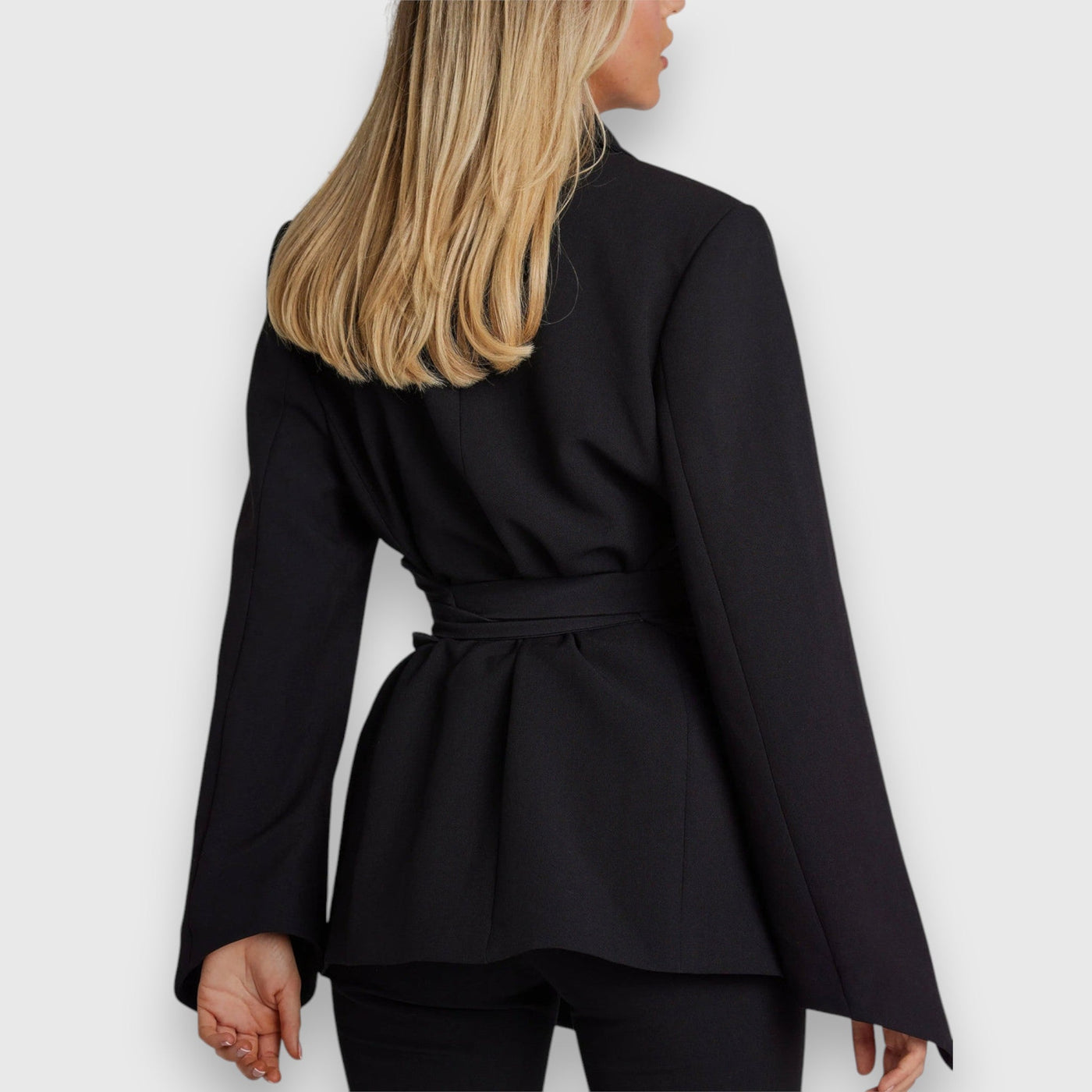 Jarela – Blazer con cintura