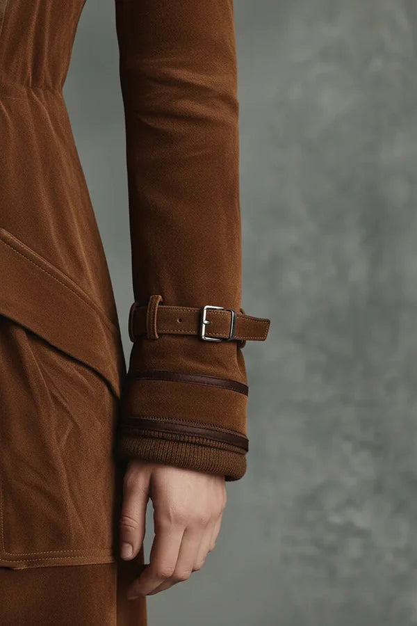 Cappotto Trench Elegante con Revers e Tasche