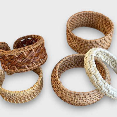 Noelia – Bracciale in Rattan Intrecciato