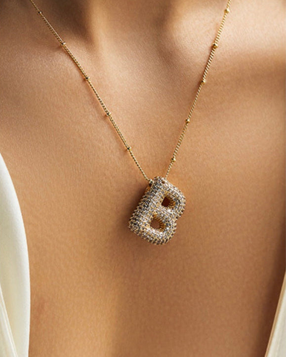 Savannah | Collana con Lettera a Bolla in Diamante