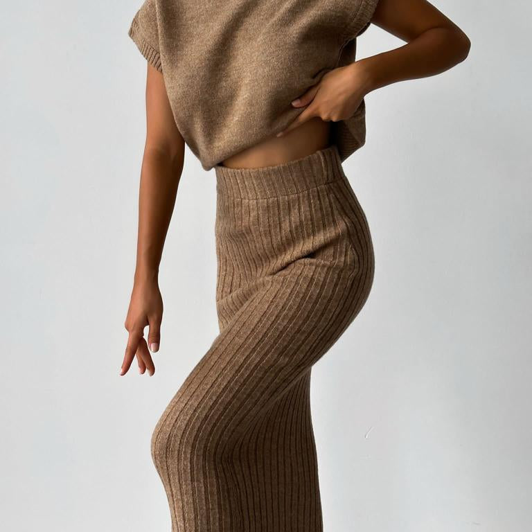 Sofia - Set maglione a maniche corte e gonna midi a coste elasticizzata
