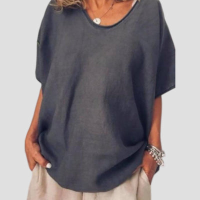 ANNA: BLUSA COMODA E AMPIA SULLE ROTONDITA’