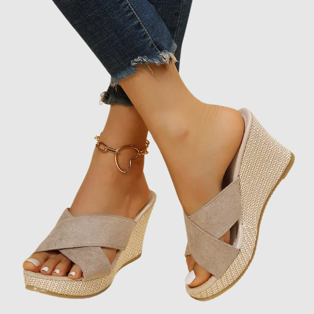 Nives - Eleganti sandali con zeppa