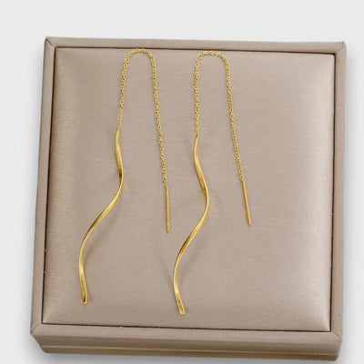 Elwira – Orecchini lunghi con forma a onda