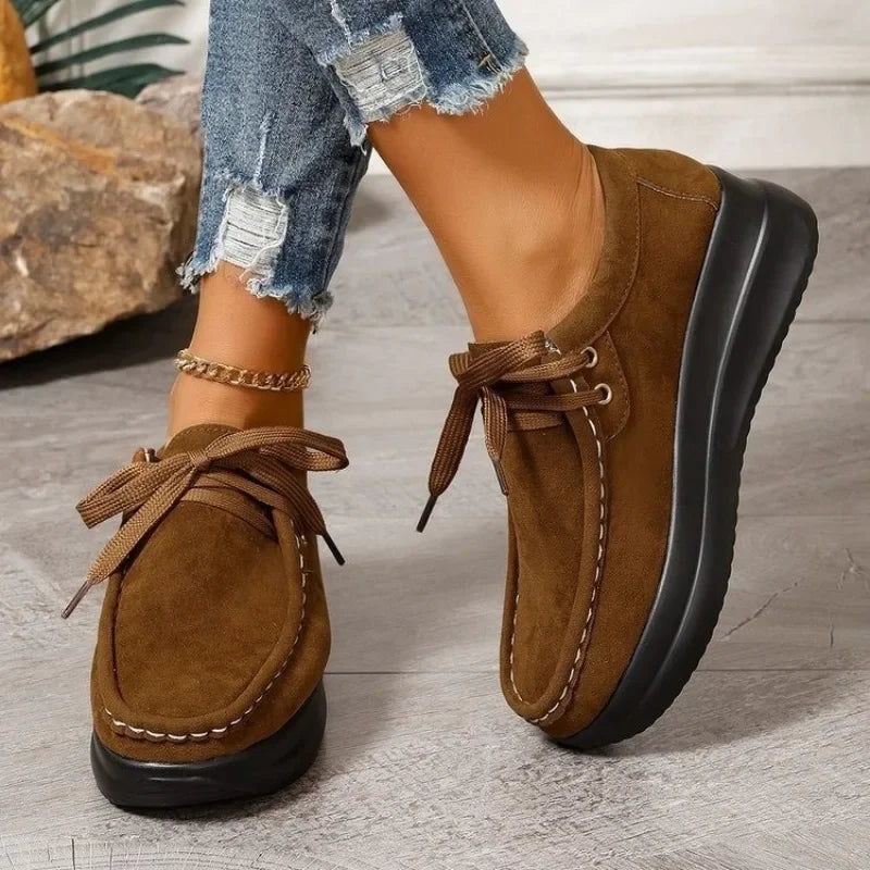 Laurina - Sneakers di camoscio alla moda