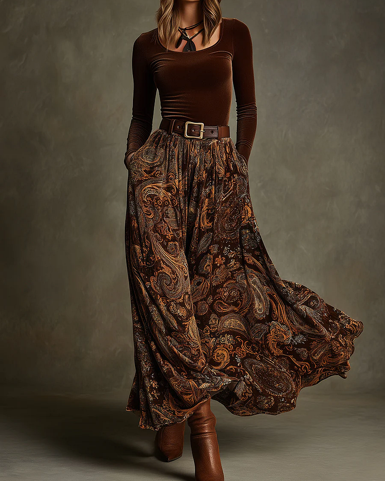 Set top in velluto elasticizzato vintage e gonna maxi paisley con cintura