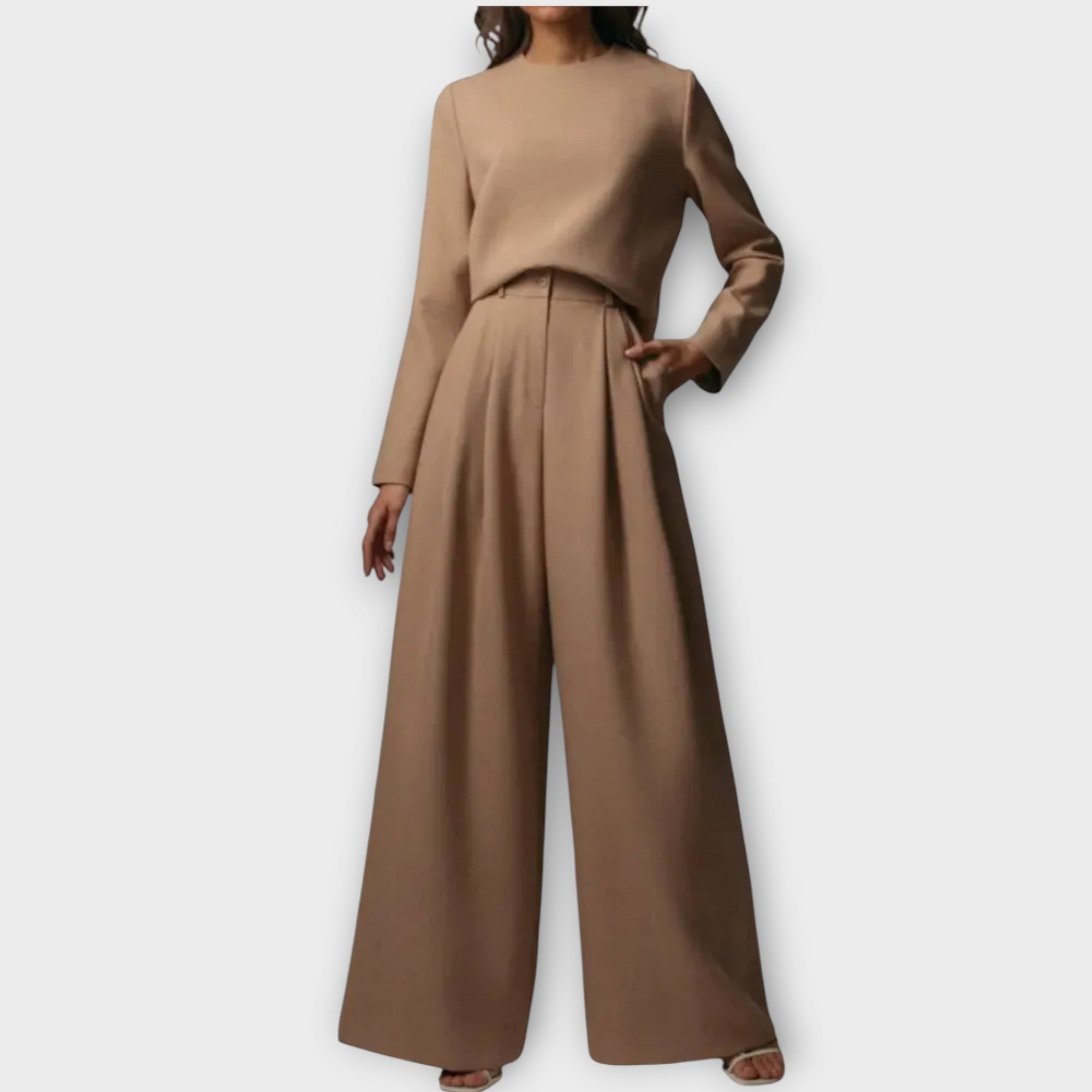 Set Elegante a Due Pezzi con Pantaloni Ampi