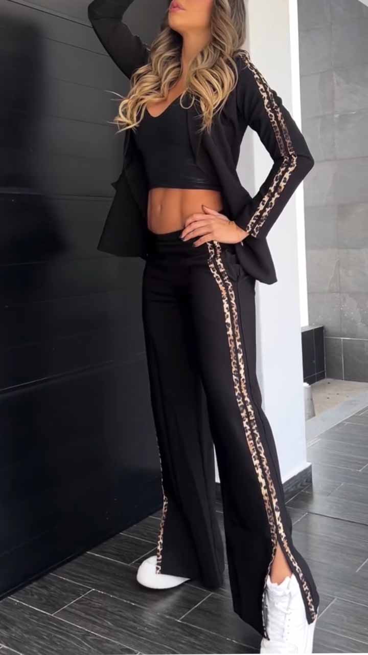 Completo Blazer e Pantaloni a Gamba Larga con Finiture Leopardate