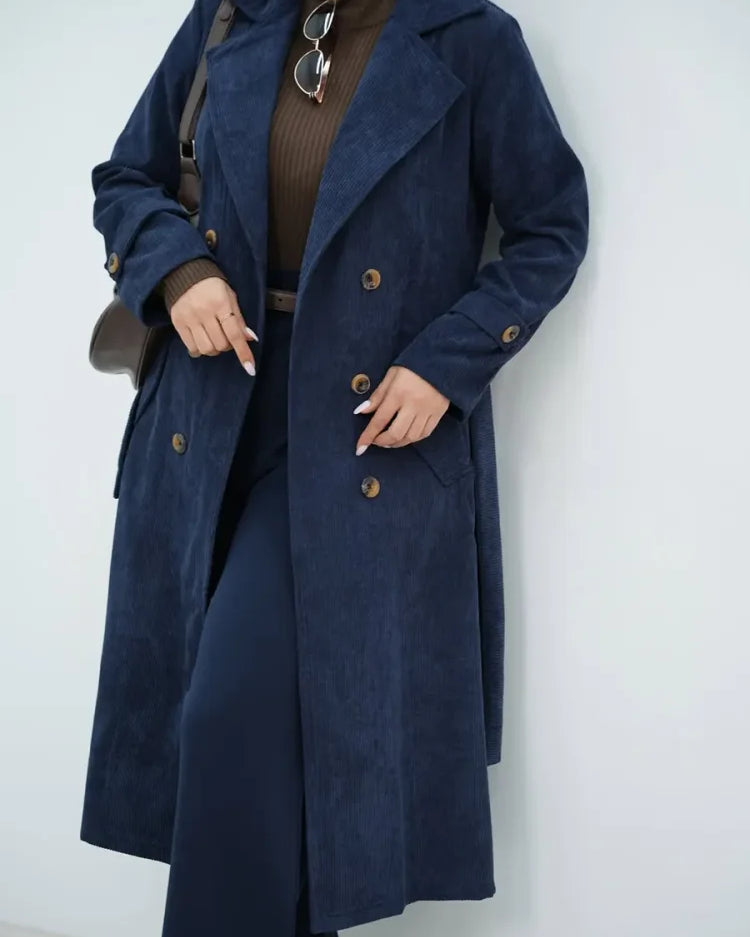 Trench da donna in velluto a coste con maniche lunghe e revers in tinta unita