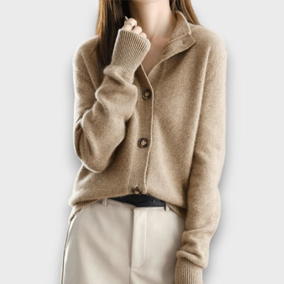 Amira – Cardigan Elegante