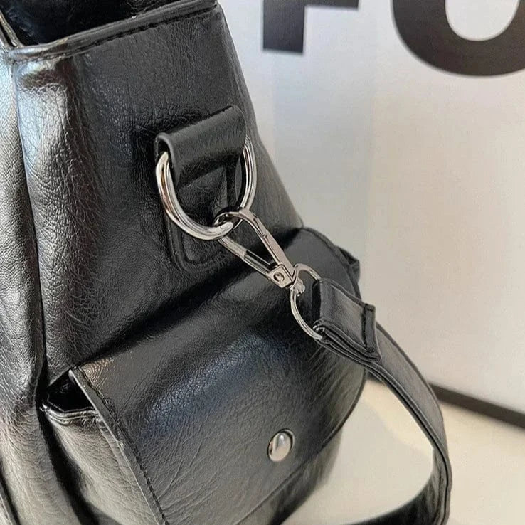 Borsa Iséa – Shopper strutturato vegano, multi-tasche e linee pulite - Shopella