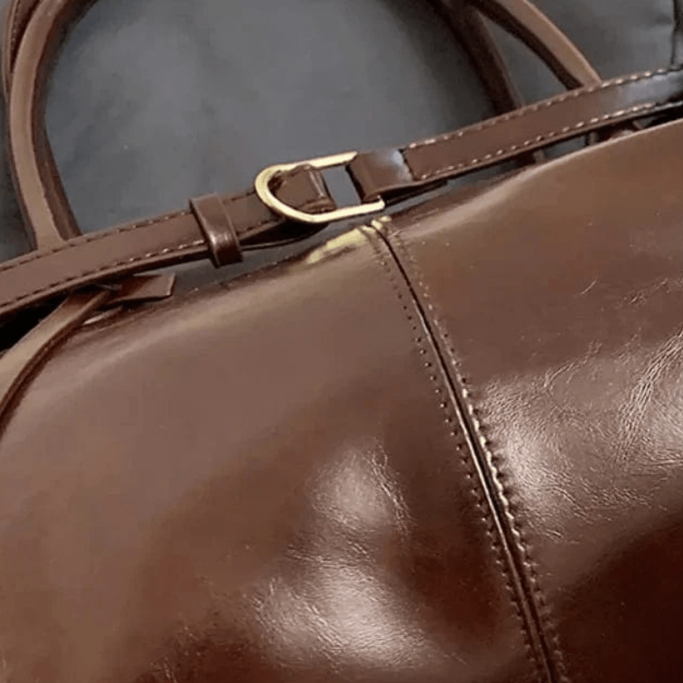 Borsa Vera – Pelle vegana verniciata & doppio manico - Shopella