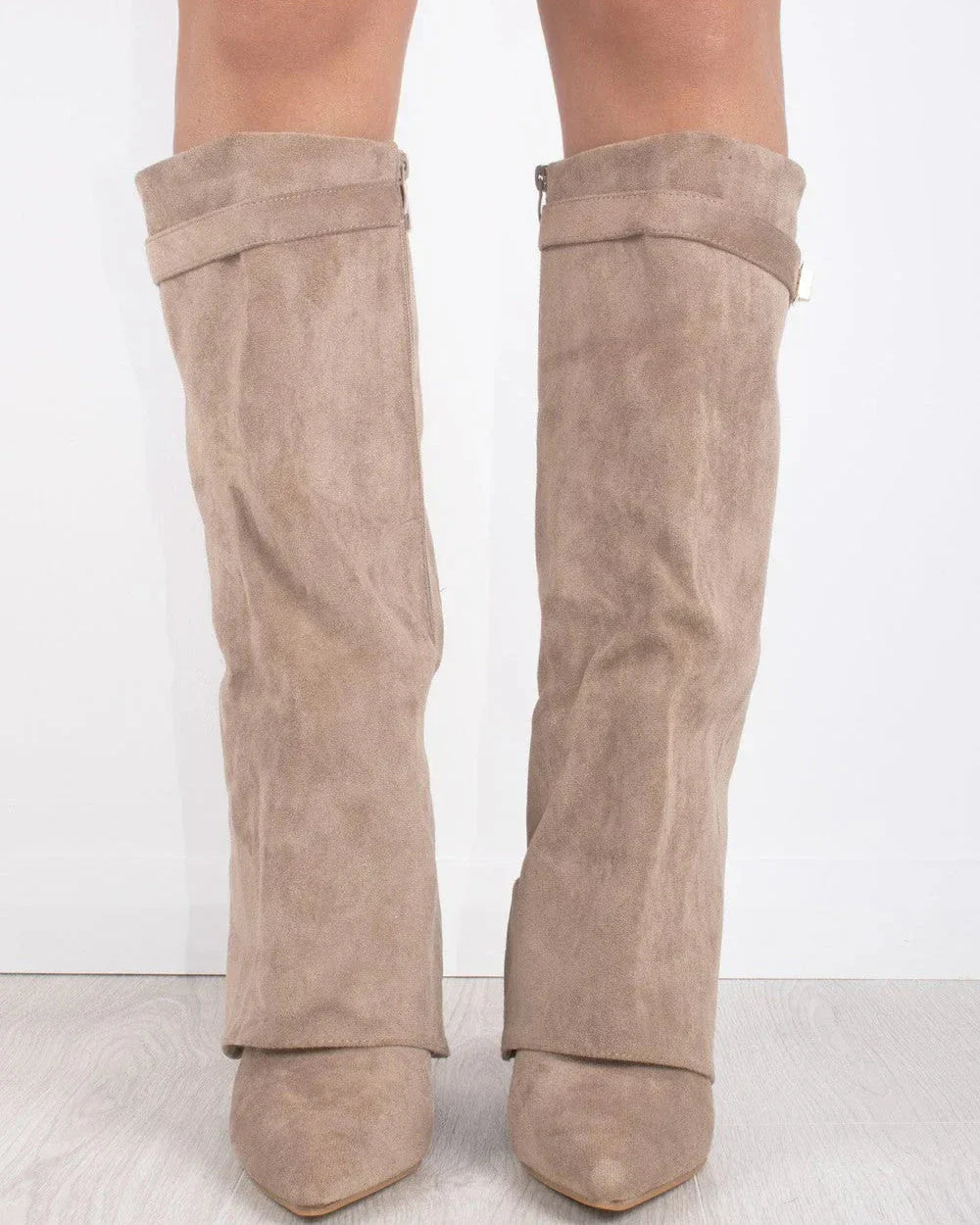 Crema di Lusso - Stivali Alti al Ginocchio in Camoscio - Shopella